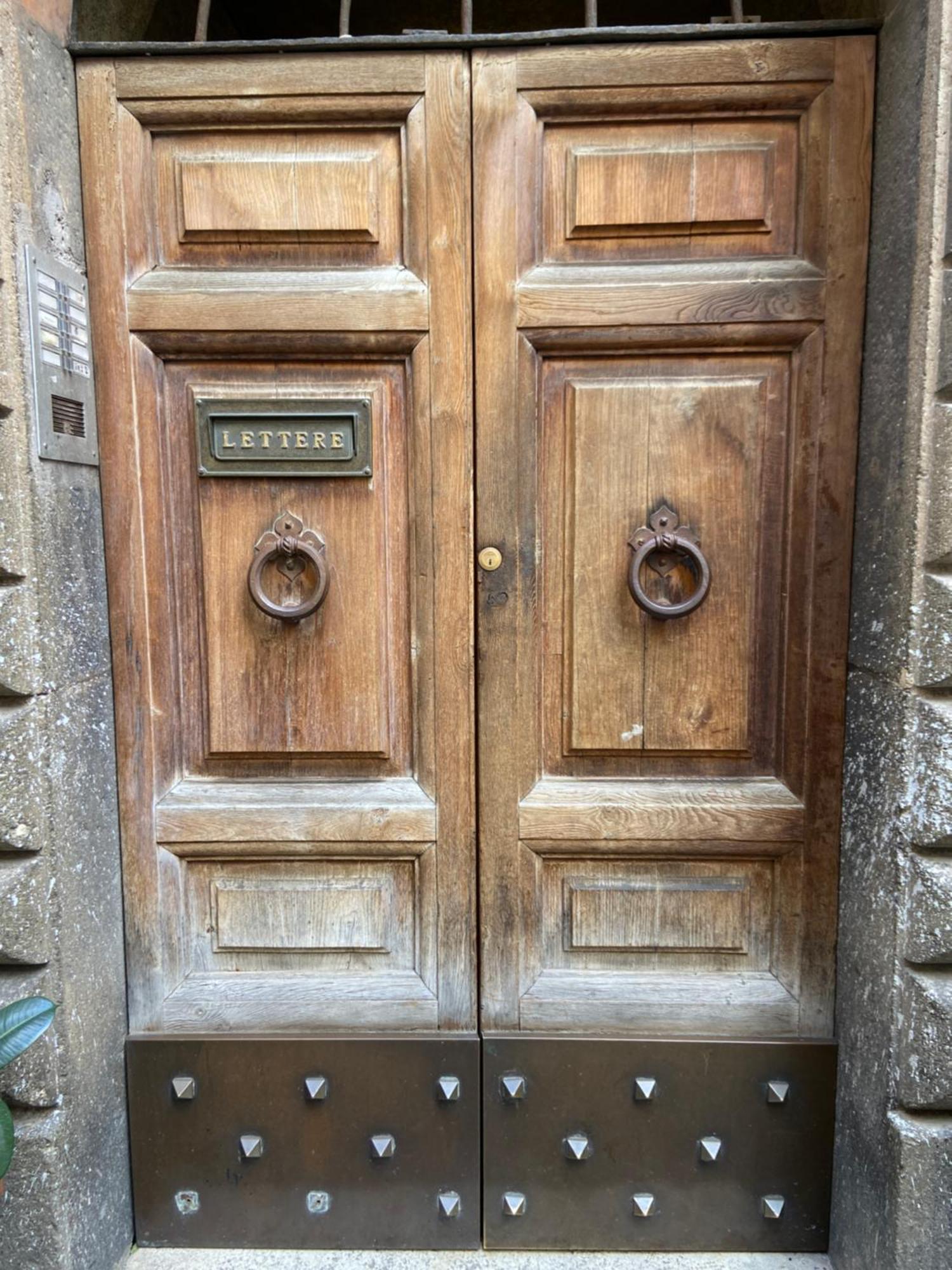 Magenta Luxury Montevecchio Roma